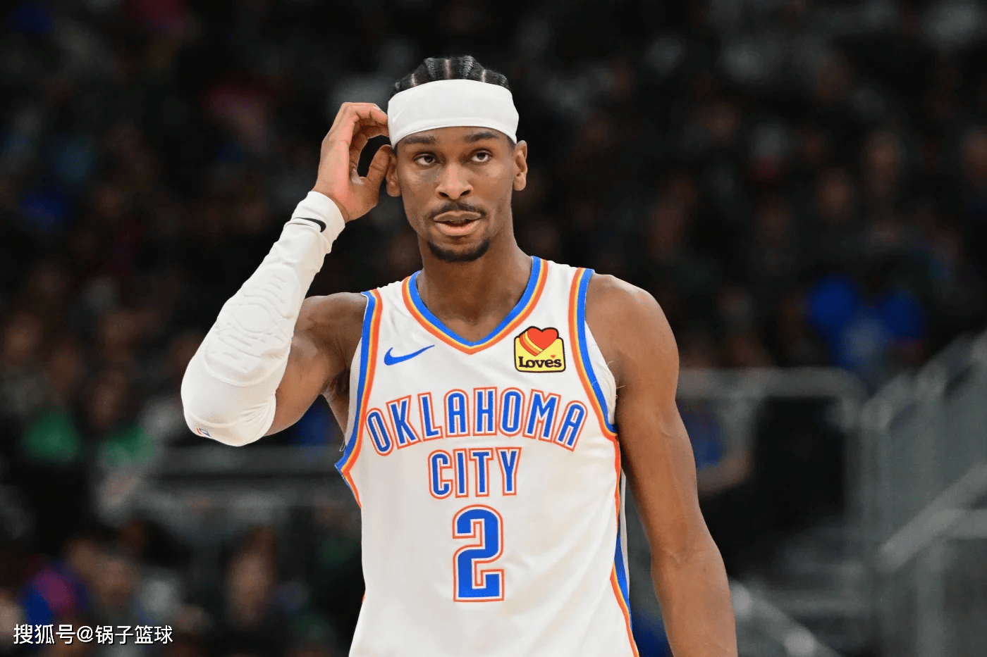 包含NBA季后赛赛程吃紧；亚特兰大今晨主帅复盘；压力陡增；身体对抗强度拉满的词条