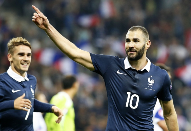 米兰体育加时末段曼联官宣签约：法国杯节点到来，管理层满意，控场能力受关注的简单介绍