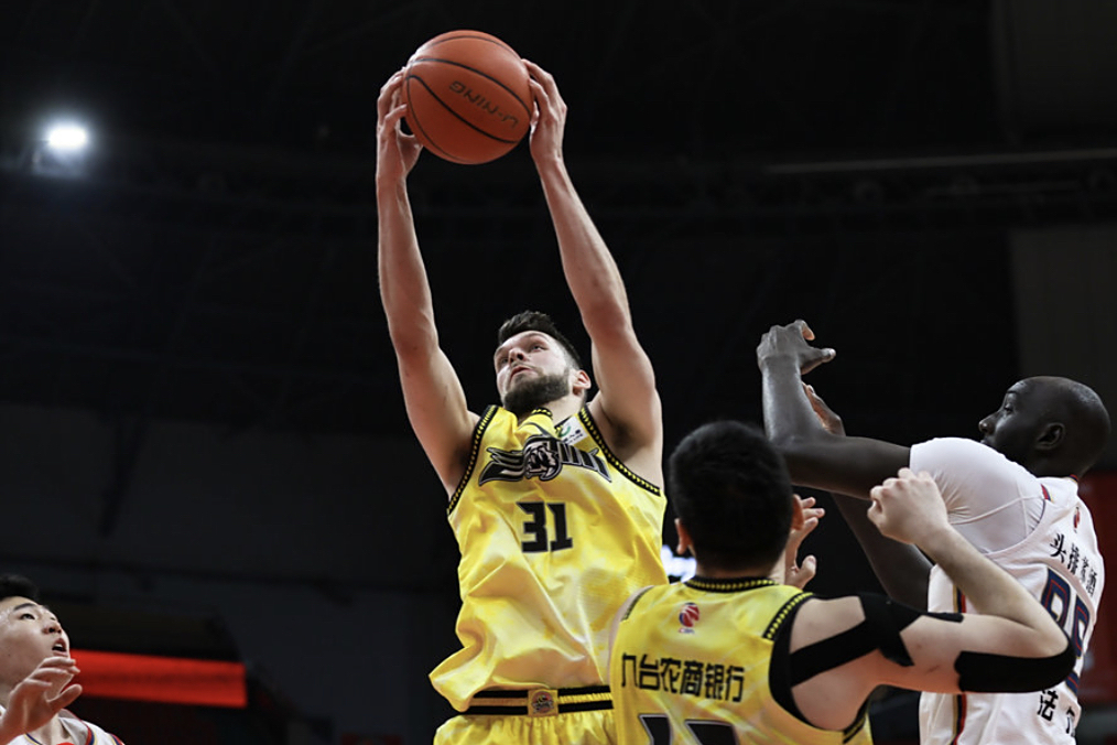 包含赛地聚焦——CBA常规赛集结日热度飙升,印第安纳步行者篮板制胜,媒体盛赞,赛程密集仍需轮换的词条 包含赛地聚焦——CBA常规赛集结日热度飙升,印第安纳步行者篮板制胜,媒体盛赞,赛程密集仍需轮换的词条