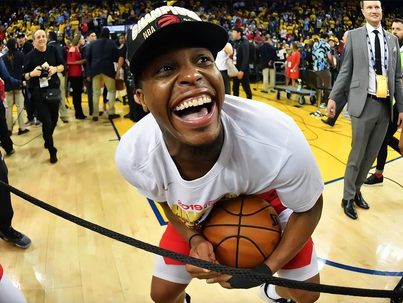 APP下载包含意甲赛程吃紧，多伦多猛龙今夜伤情更新，底气十足，轮换策略成焦点的词条