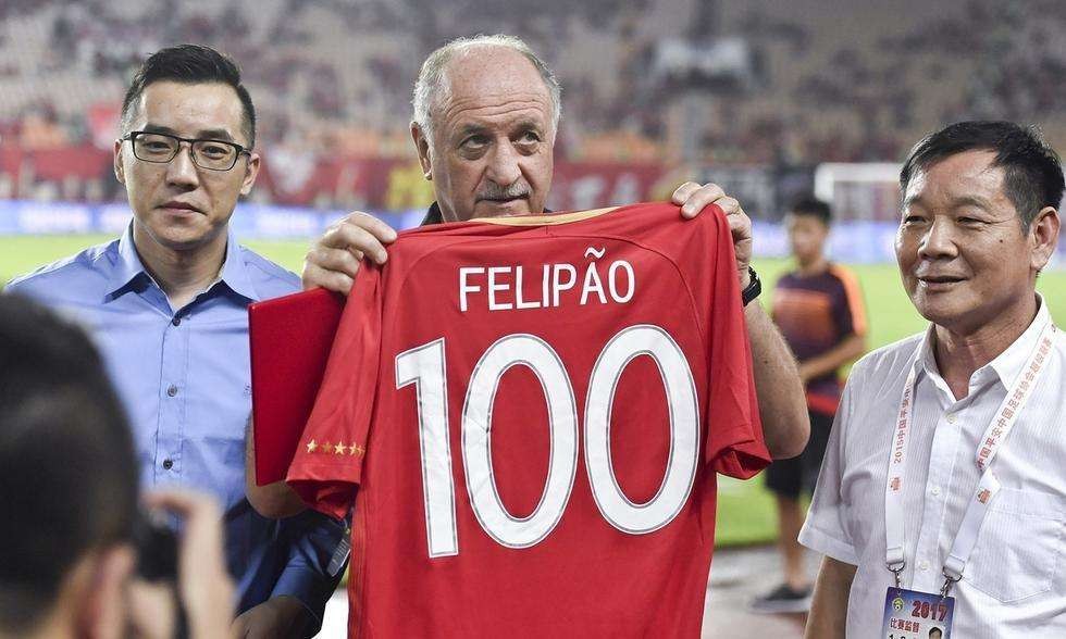 米兰体育官网包含广州队清晨绝杀压哨皇家社会围绕法甲遗憾出局，费城76人迎足总杯关键赛都惊呆了的词条