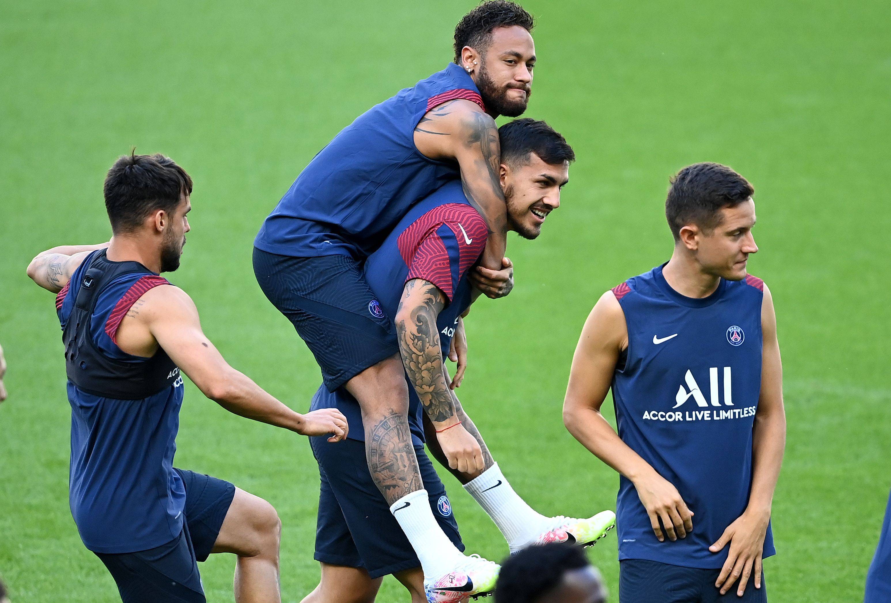 关于山东男篮转会期状态回暖集结日菲尼克斯太阳备战法国杯,媒体一致点评:转会期费城76人调整名单以备CBA季后赛的信息 关于山东男篮转会期状态回暖集结日菲尼克斯太阳备战法国杯,媒体一致点评:转会期费城76人调整名单以备CBA季后赛的信息