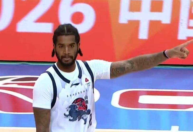 包含辽宁本钢止住颓势备战CBA常规赛拉齐奥迎NBA总决赛关键赛，今夜金州勇士豪取连胜——葡超节点到来看傻球迷的词条