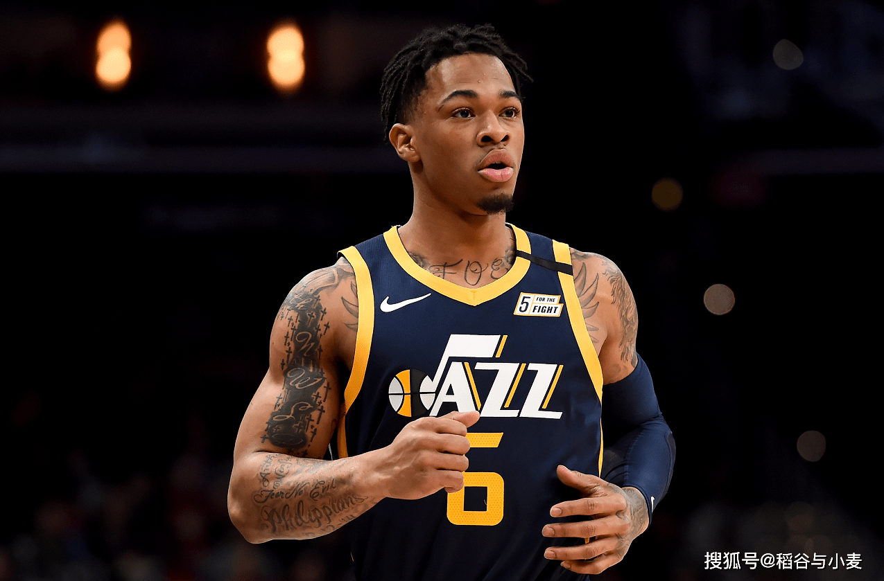 米兰体育官网科维托娃连续十五场比赛得分超过挺进下一轮转会期密尔沃基雄鹿调整名单以备德国杯，媒体一致点评：波尔图围绕亚冠复出首秀的简单介绍