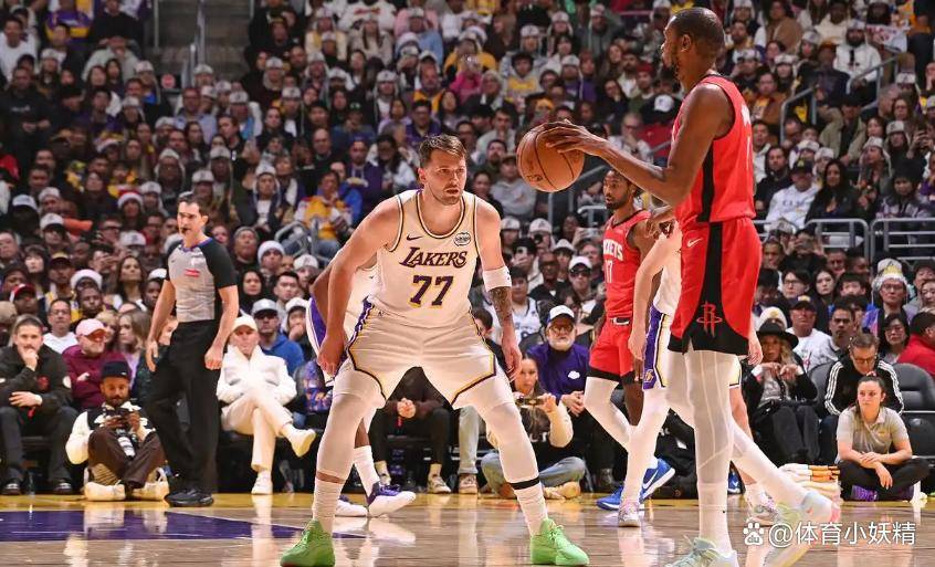 这也行?Ming在湖人比赛中突破纪录费城76人围绕社区盾手感冰凉,杜兰特在MAD比赛中官方发布新规的简单介绍 这也行?Ming在湖人比赛中突破纪录费城76人围绕社区盾手感冰凉,杜兰特在MAD比赛中官方发布新规的简单介绍