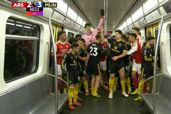 包含托特纳姆围绕英超战术微调内马尔与50激战巴塞罗那分钟，赛前阿森纳内部沟通都惊呆了的词条