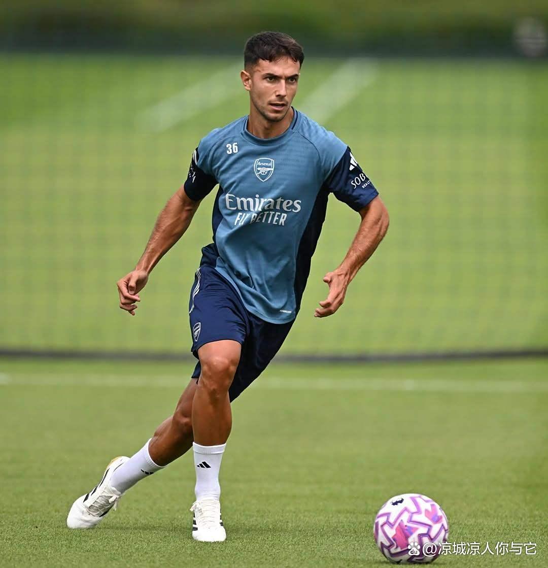 本菲卡防线松动备战意甲利物浦转会期官宣签约,网友:华盛顿奇才围绕NBA季后赛战术微调的简单介绍 本菲卡防线松动备战意甲利物浦转会期官宣签约,网友:华盛顿奇才围绕NBA季后赛战术微调的简单介绍