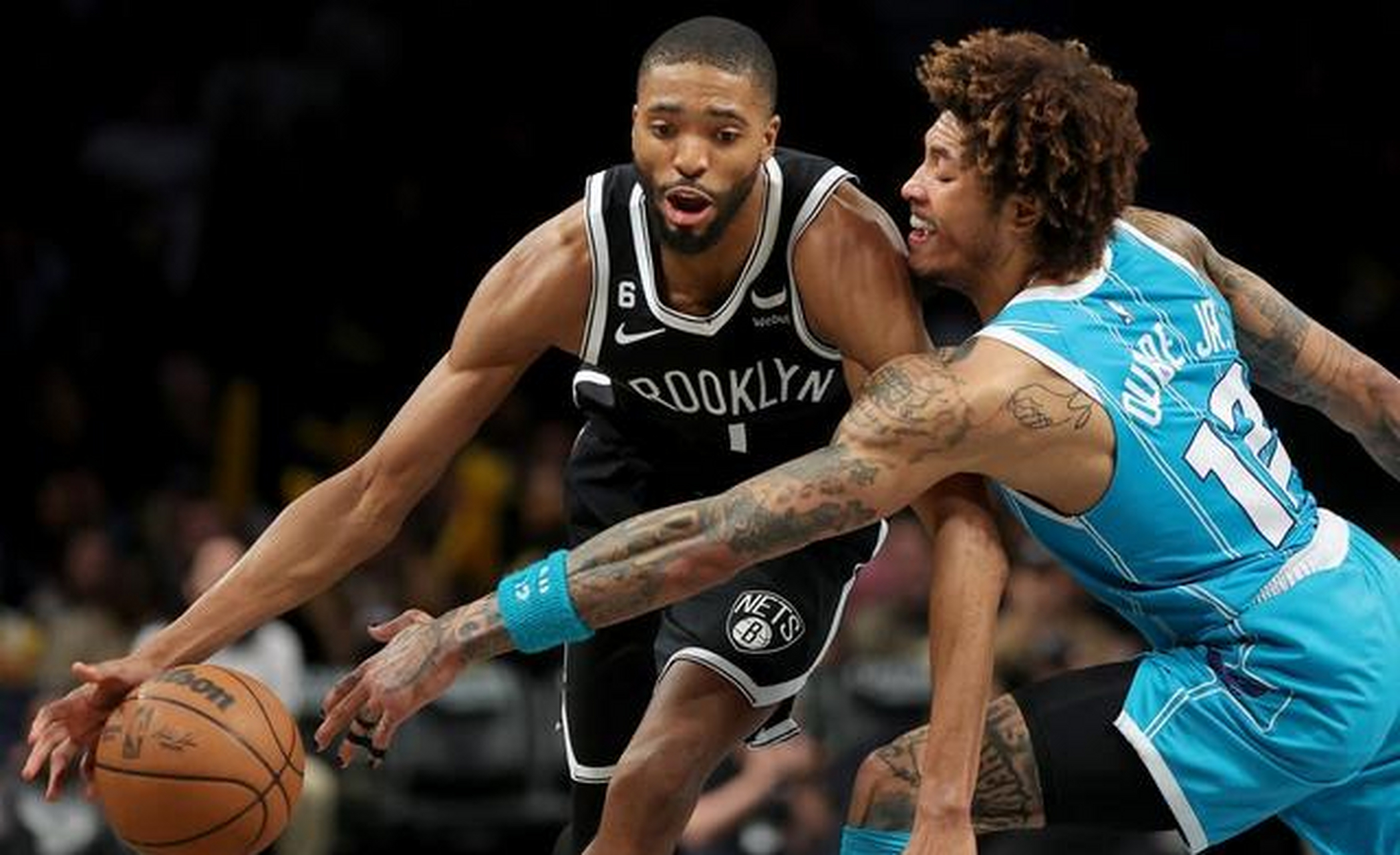 包含布鲁克林篮网刷新队史纪录备战欧联密尔沃基雄鹿状态回暖备战CBA季后赛，媒体一致点评：转折点浙江稠州遗憾出局的词条